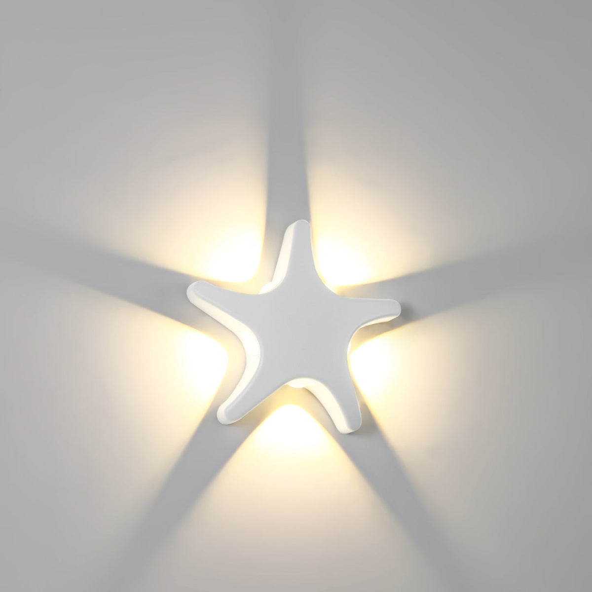 Lisandre Wall Sconce