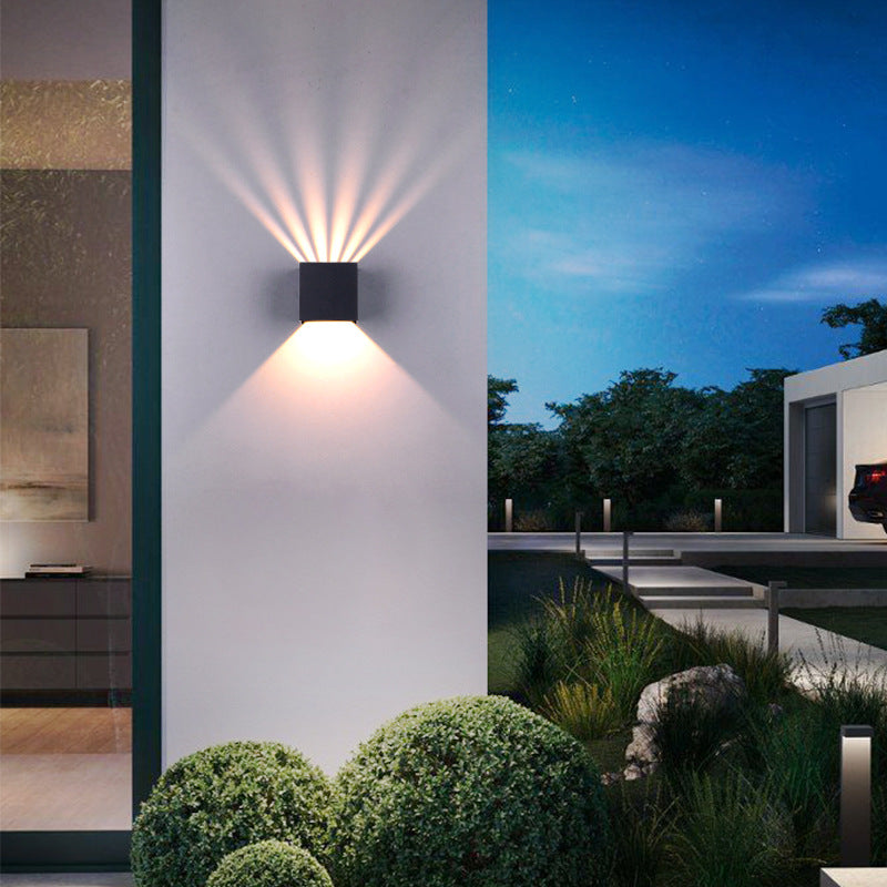 Elstree Wall Light