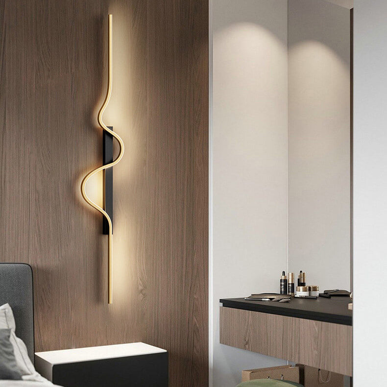 Orsolya Wall Sconce