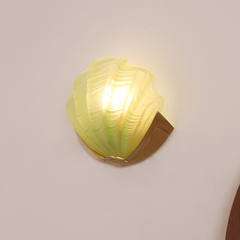 Kirielle Art Deco Brass Wall Sconce with Shell-Shaped Glass Shade for Bedroom