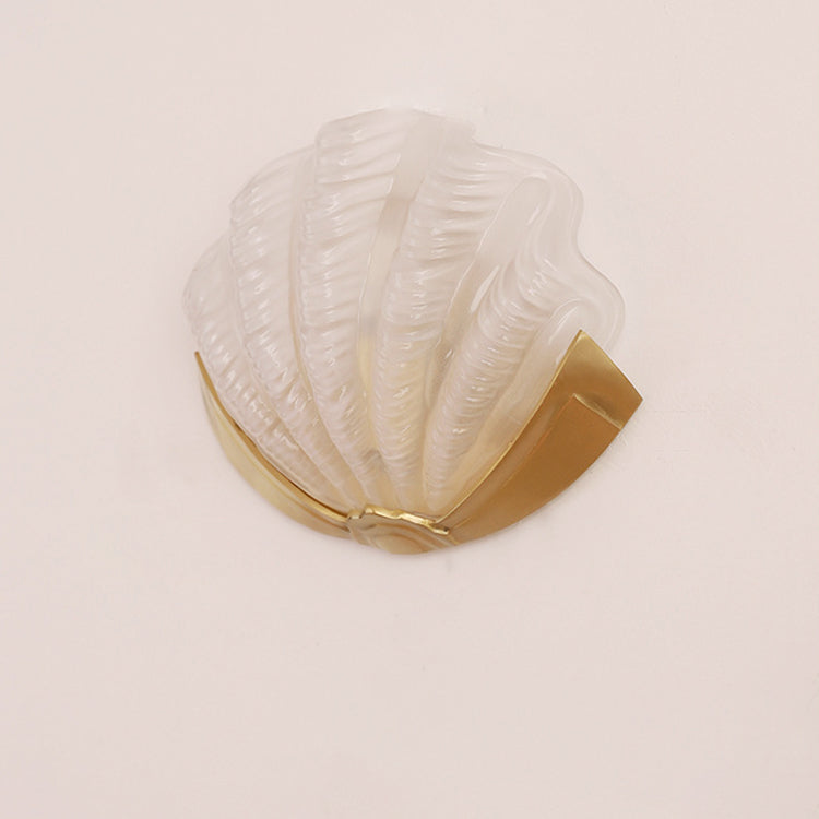 Kirielle Art Deco Brass Wall Sconce with Shell-Shaped Glass Shade for Bedroom