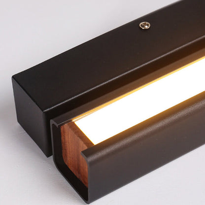 Quintaine Wall Sconce