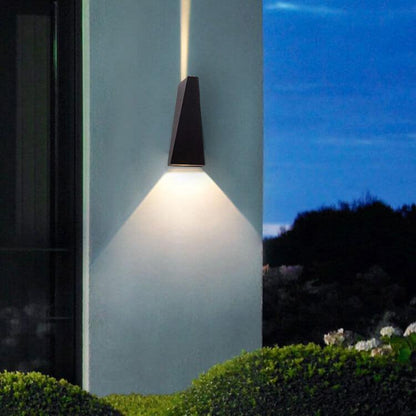 Tregarth Wall Sconce