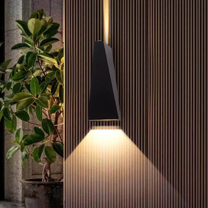 Tregarth Wall Sconce
