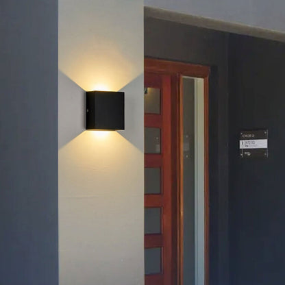 Grenadine Wall Light