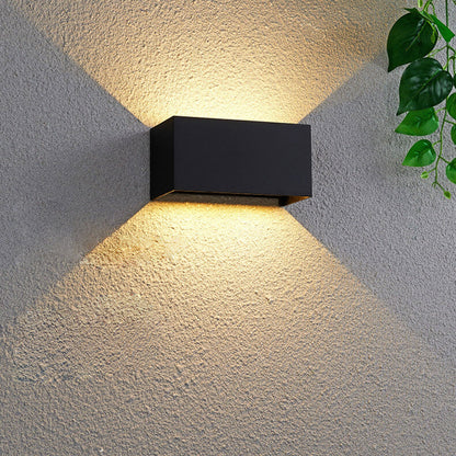 Blakeney Wall Light