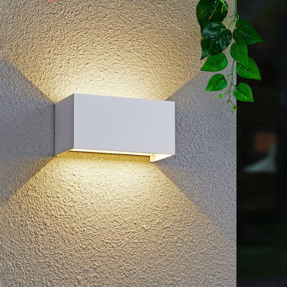 Blakeney Wall Light