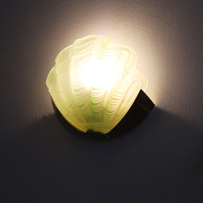 Kirielle Art Deco Brass Wall Sconce with Shell-Shaped Glass Shade for Bedroom