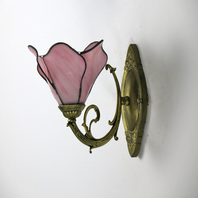 Gildamere Vintage Tiffany Stained Glass Iron Wall Sconce for Hallway Accent Lighting