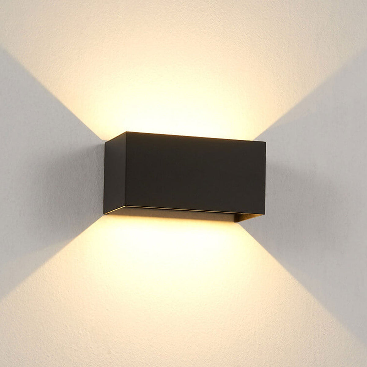 Blakeney Wall Light