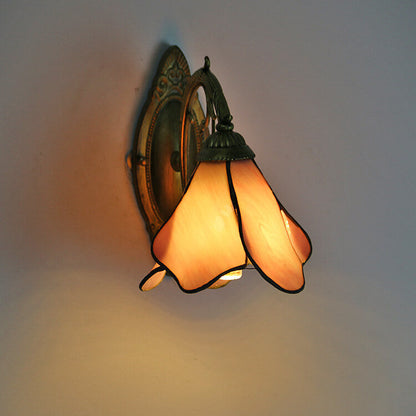 Gildamere Vintage Tiffany Stained Glass Iron Wall Sconce for Hallway Accent Lighting