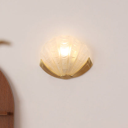 Kirielle Art Deco Brass Wall Sconce with Shell-Shaped Glass Shade for Bedroom