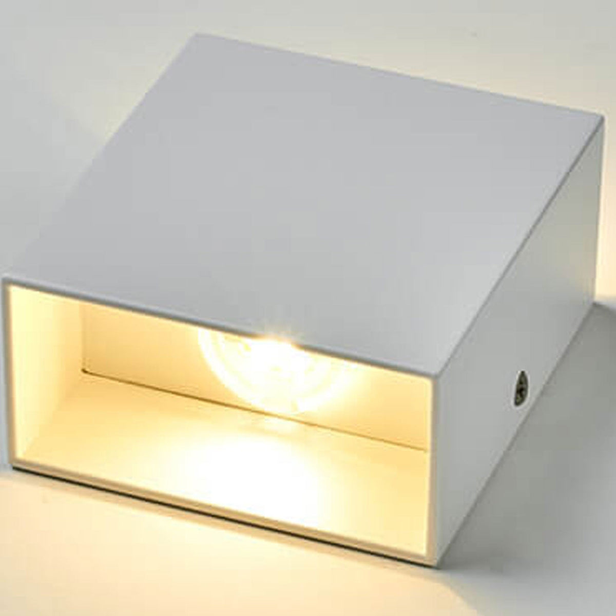 Grenadine Wall Light