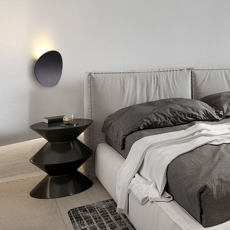 Alarielle Minimalist Curved Aluminum LED Wall Sconce for Hallway and Stairwell Lighting