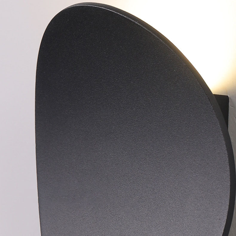 Alarielle Minimalist Curved Aluminum LED Wall Sconce for Hallway and Stairwell Lighting