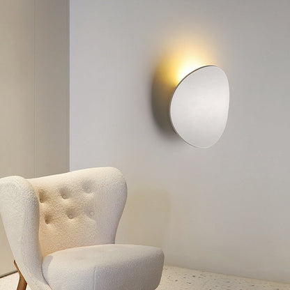 Alarielle Minimalist Curved Aluminum LED Wall Sconce for Hallway and Stairwell Lighting