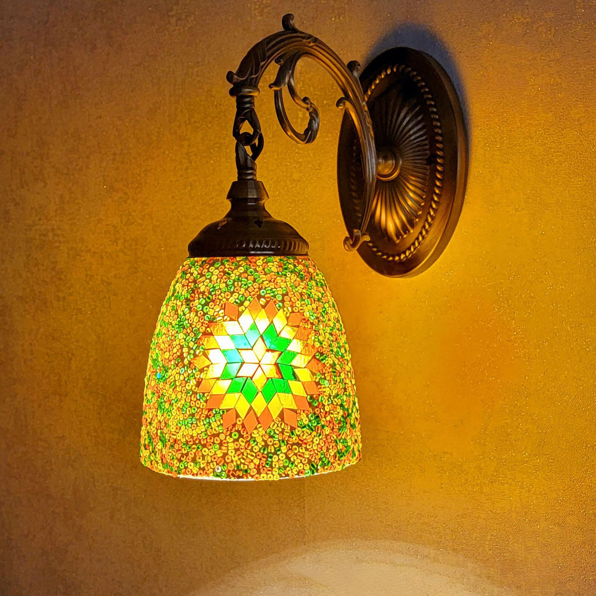 Jourdaine Tiffany-Style Iron Dome Wall Sconce with Stained Glass Shade for Bedroom