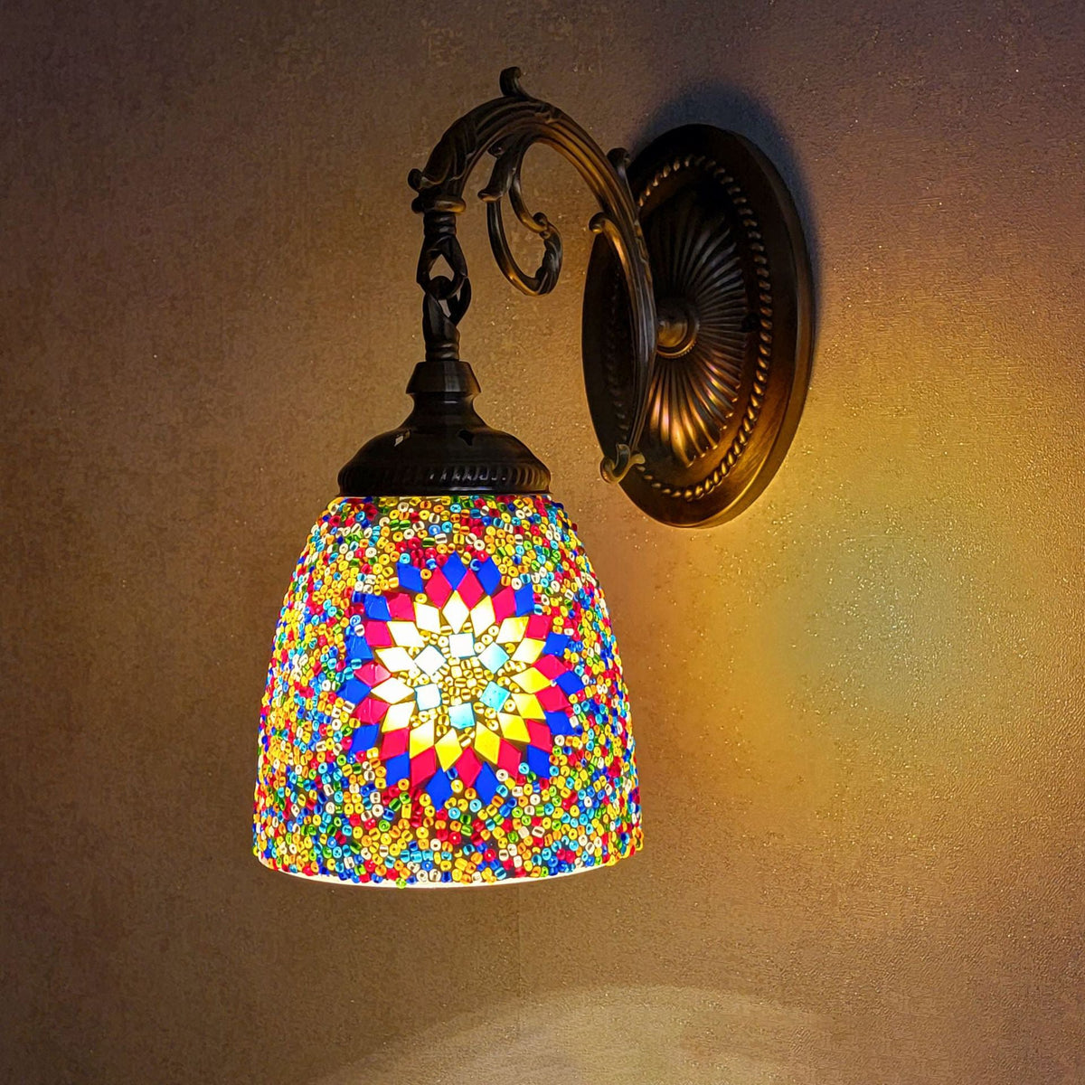 Jourdaine Tiffany-Style Iron Dome Wall Sconce with Stained Glass Shade for Bedroom