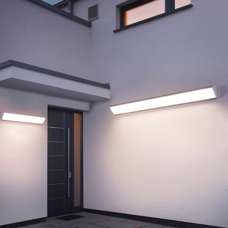 Isarelle Minimalist Black Aluminum LED Outdoor Wall Light Weatherproof for Patio and Entryway