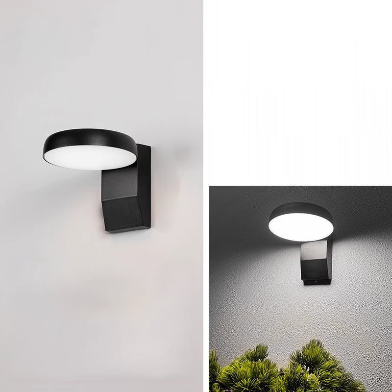 Thornbury Wall Light