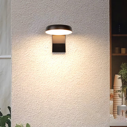 Thornbury Wall Light