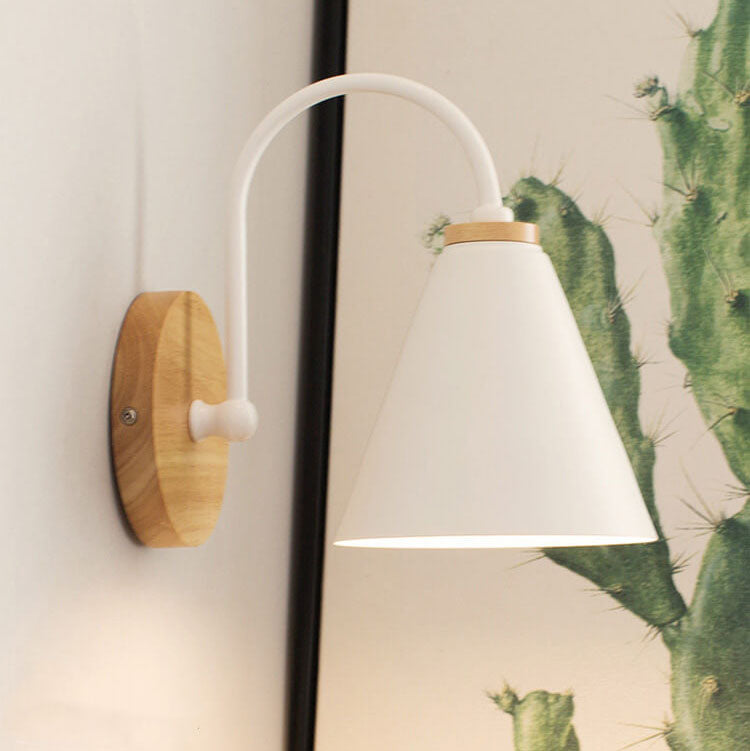 Selwyn Wall Sconce