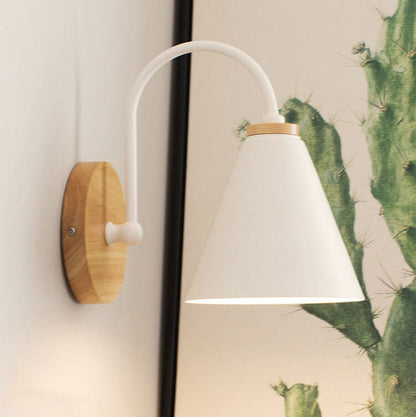 Selwyn Wall Sconce