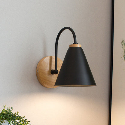 Selwyn Wall Sconce