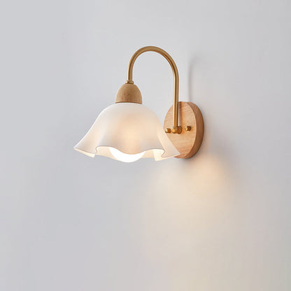 Montaigne Wall Sconce