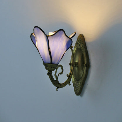 Gildamere Vintage Tiffany Stained Glass Iron Wall Sconce for Hallway Accent Lighting