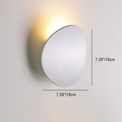 Alarielle Minimalist Curved Aluminum LED Wall Sconce for Hallway and Stairwell Lighting