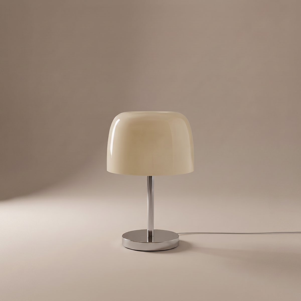 Fiorente mid century table lamp in cream glass and chrome, clean studio view on neutral backdrop
