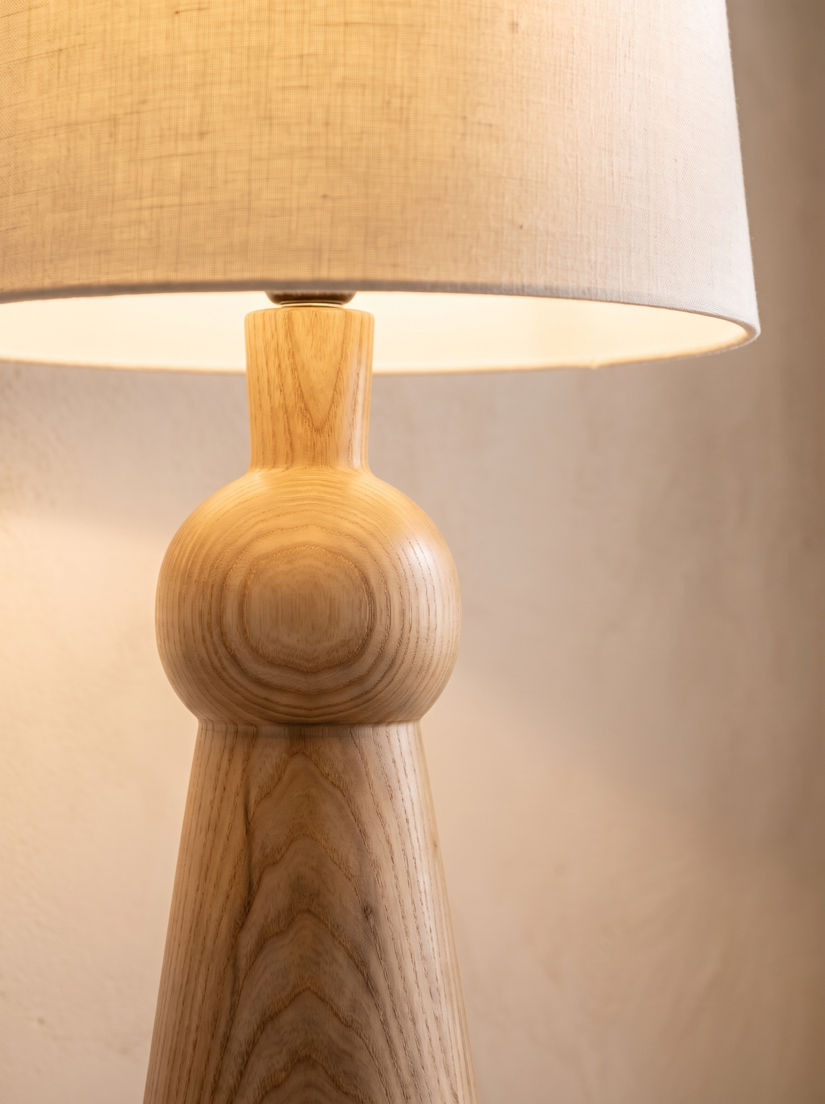 Velaris close up, Light on Your Terms