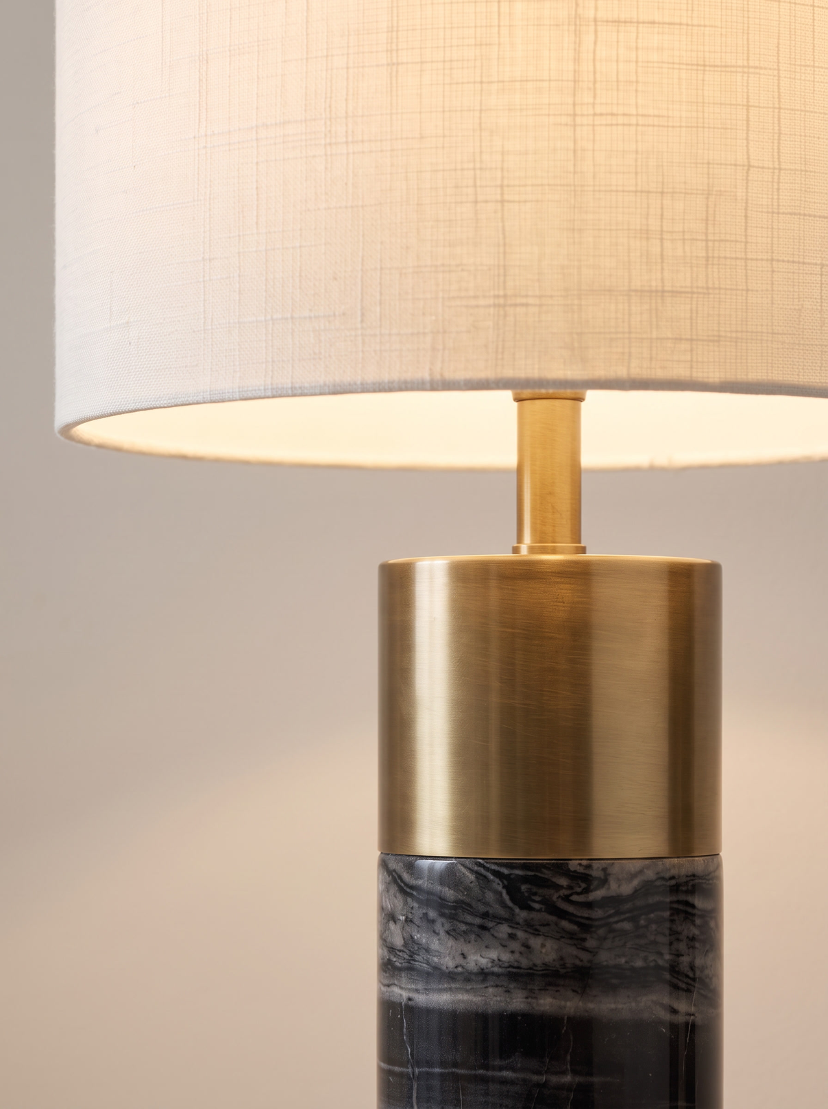 Cavour close up, Light on Your Terms
