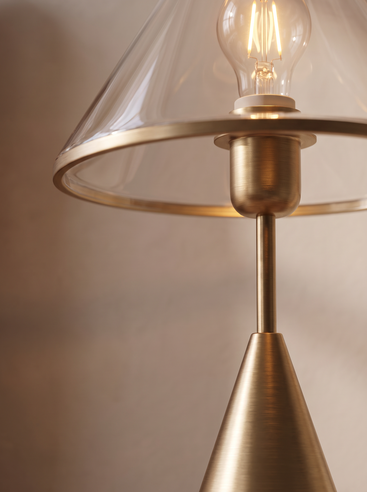 Herriveau close up, Light on Your Terms