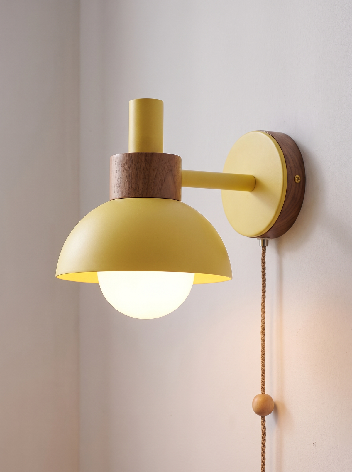 Delmara wall sconce close up, Sculpted in Iron