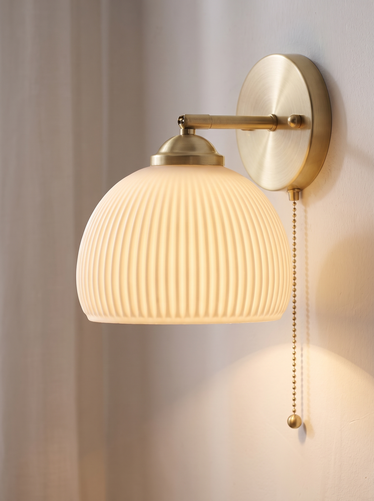 Lumelle wall sconce close up, Free Your Nightstand