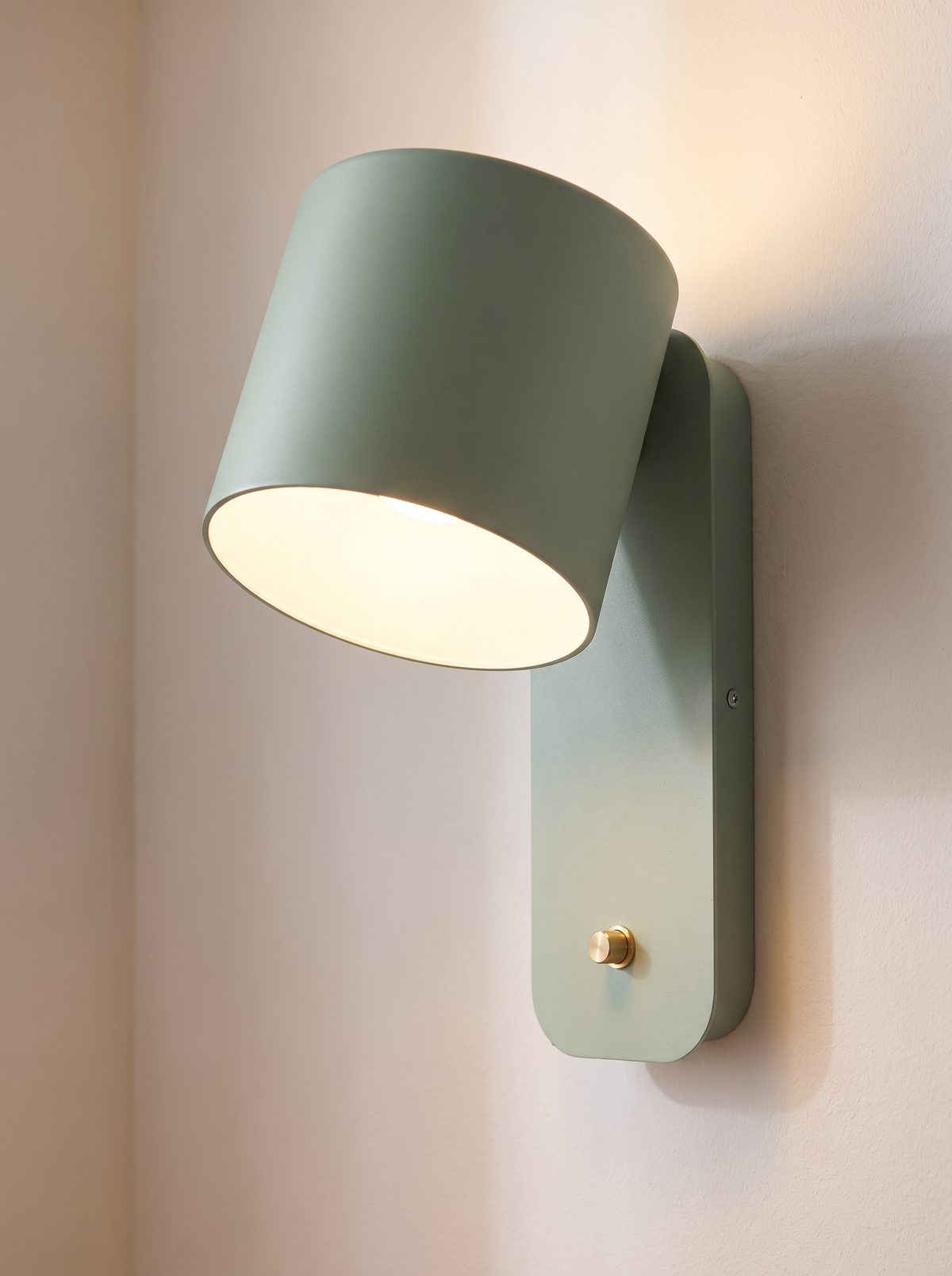 Odalys wall sconce close up, One Light, Fully Considered