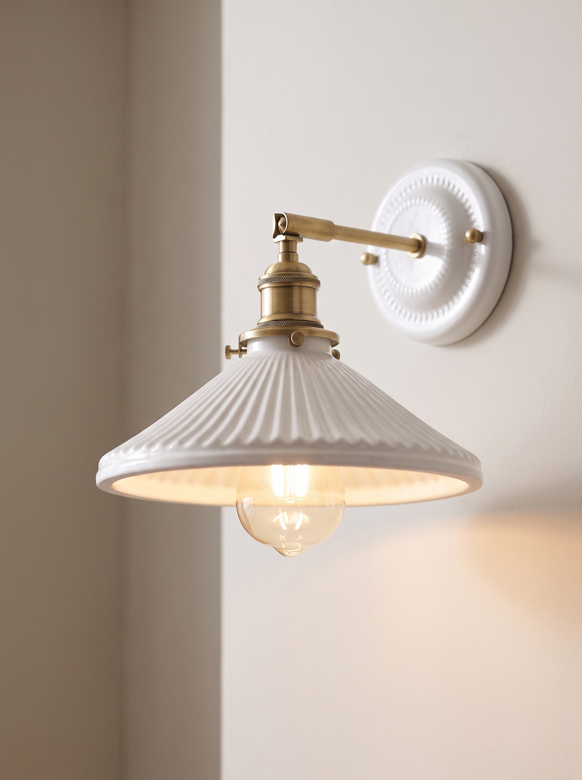Maribelle wall sconce close up, Focused Warmth