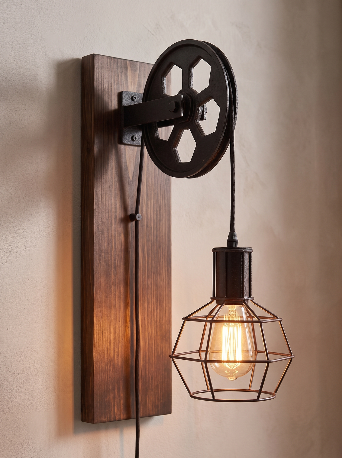 Novarielle wall sconce close up, Guiding Light