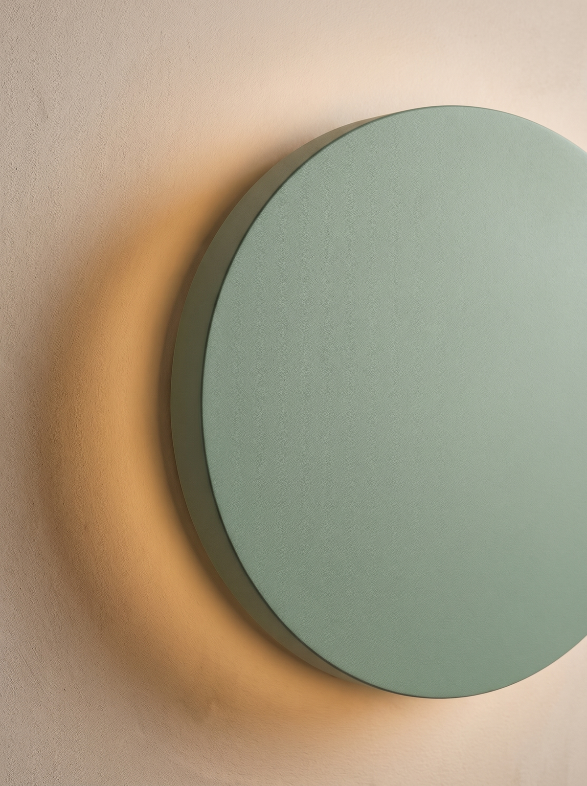 Tivorelle wall sconce close up, Guiding Light