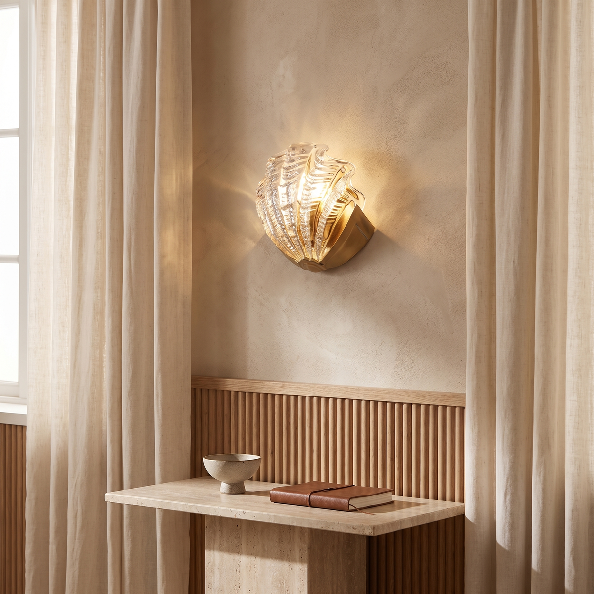 Kirielle Art Deco Brass Wall Sconce with Shell-Shaped Glass Shade for Bedroom