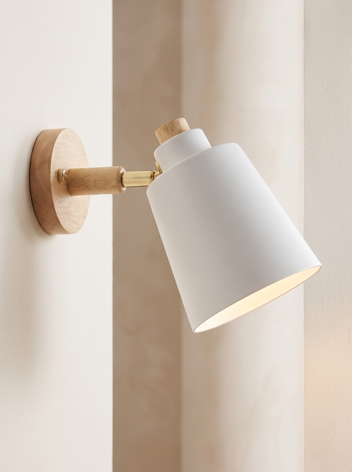 Estellune wall sconce close up, Light in Hand, Solid on the Wall