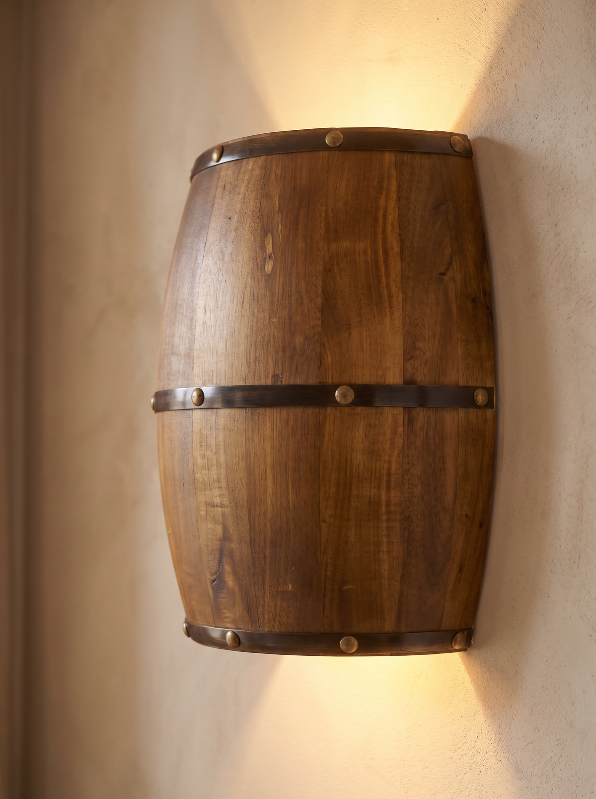 Faubourg wall sconce close up, Grain, Uninterrupted