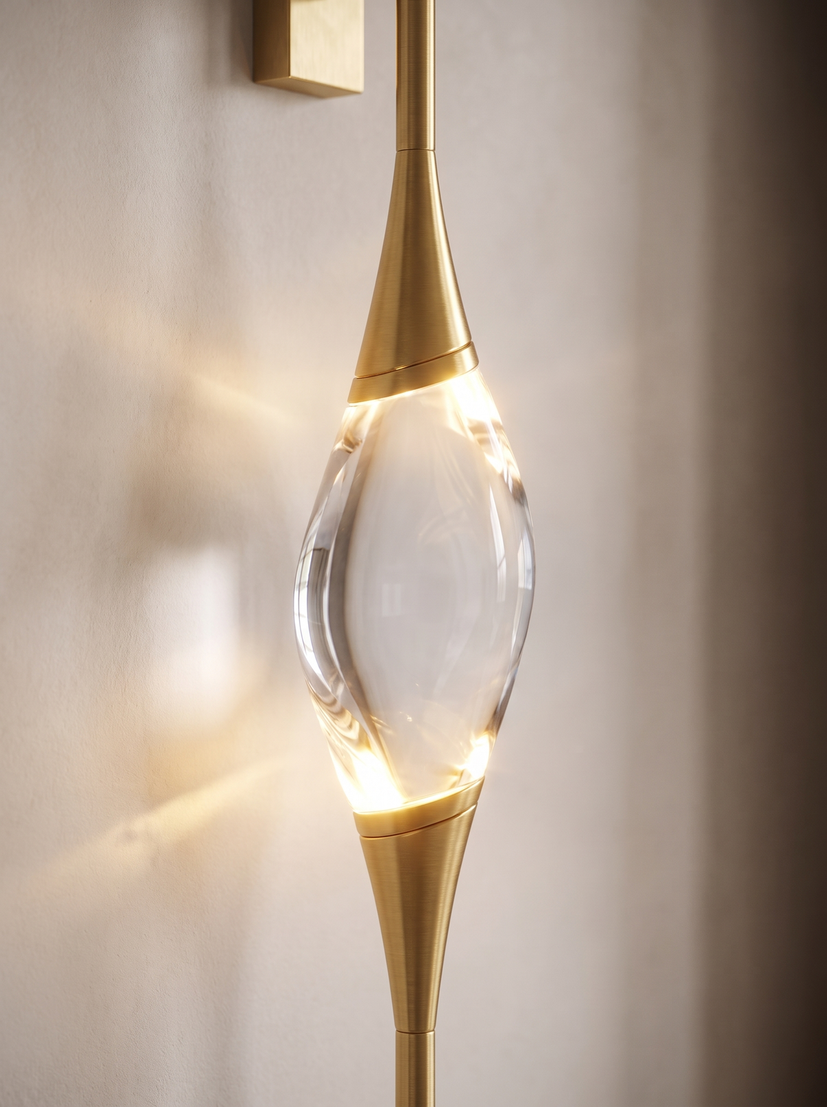 Gravelle wall sconce close up, Frame the Room