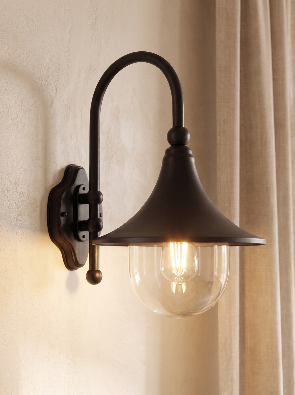 Ivresse wall sconce close up, Presence, Even Unlit