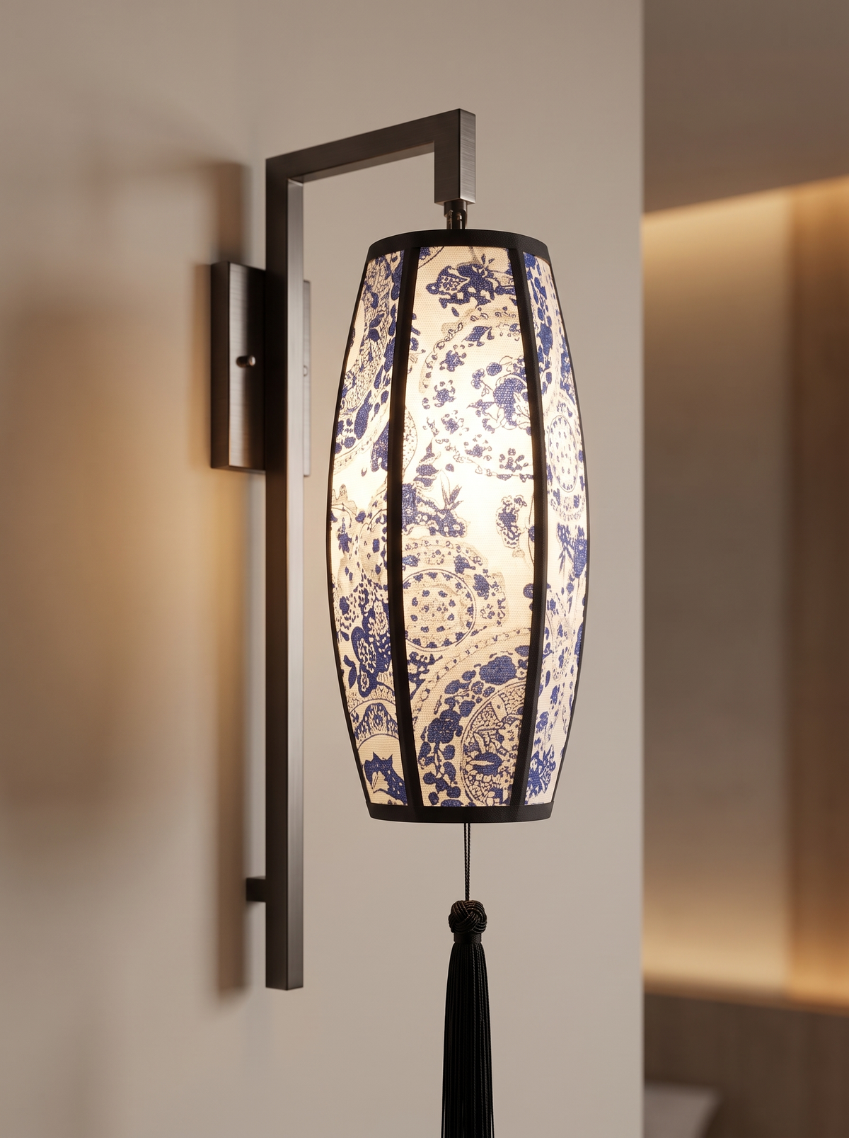 Ostara wall sconce close up, Frame the Room