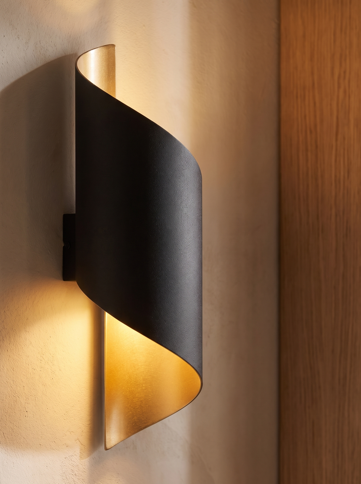 Undine wall sconce close up, Weather Is Not a Problem